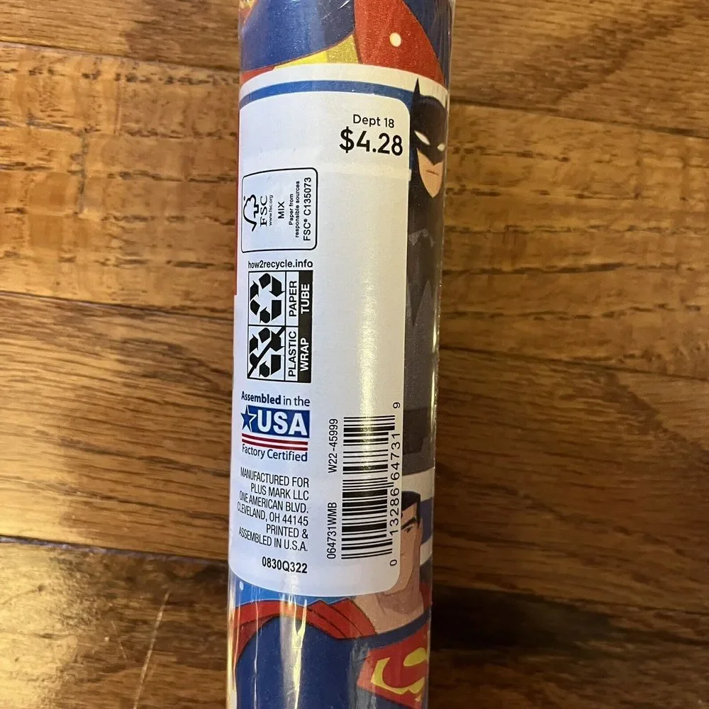DC Comics Christmas Wrapping Paper 70 sq ft - Superman Batman Wonder Woman Flash